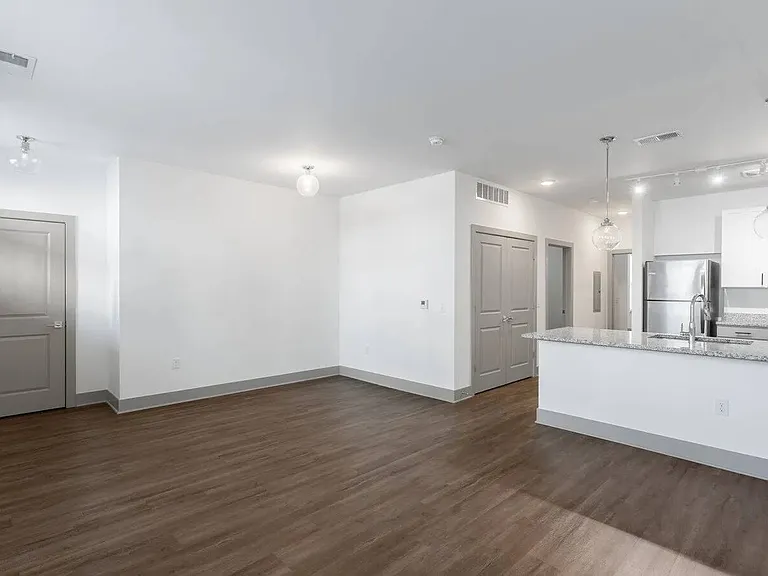 Parkview Apartments — Photo 23