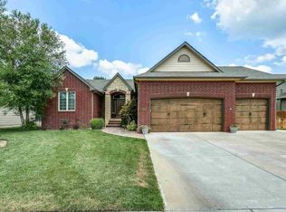 1024 N Beau Jardin Cir, Derby, KS 67037