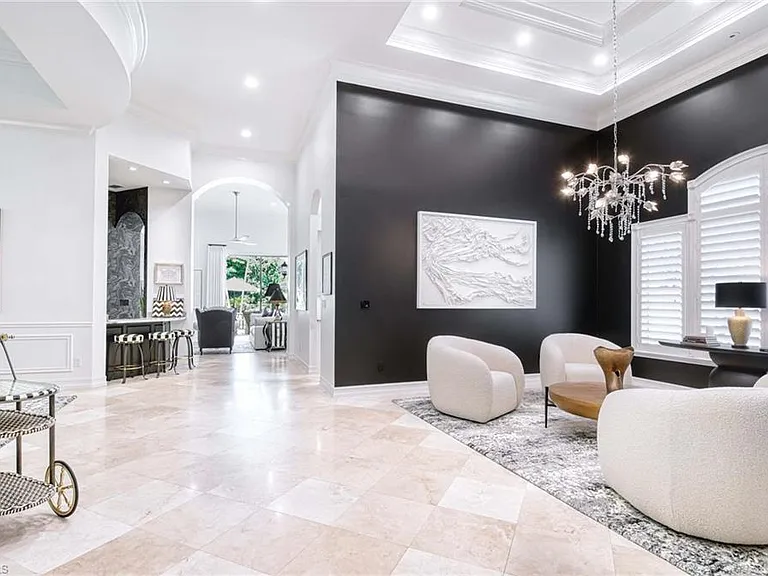 9013 Terranova Dr — Photo 11