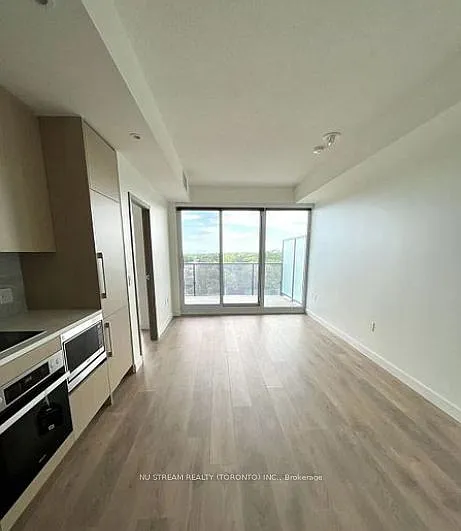 95 McMahon Dr #1203 — Photo 4