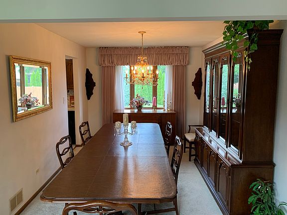 5th image of 9048 Oakwood Dr