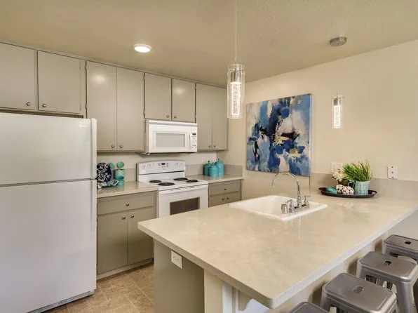 Chico Meadows Apartments, 4 Fremont St #8, Chico, CA 95928