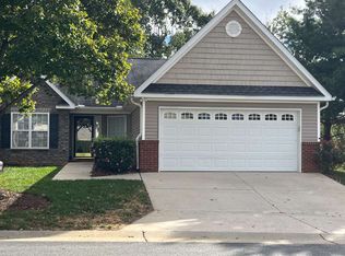 4449 Weatherton Dr, Kernersville, NC 27284