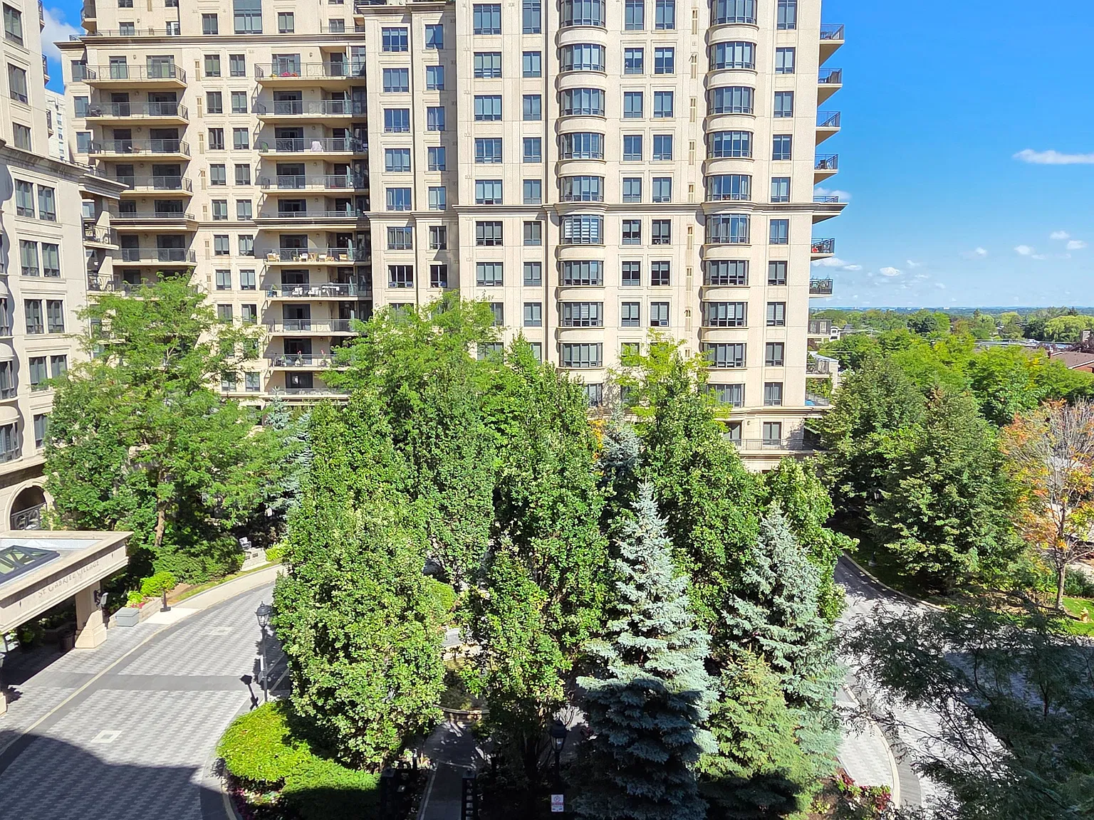 1 bed, $2,300 — Photo 2