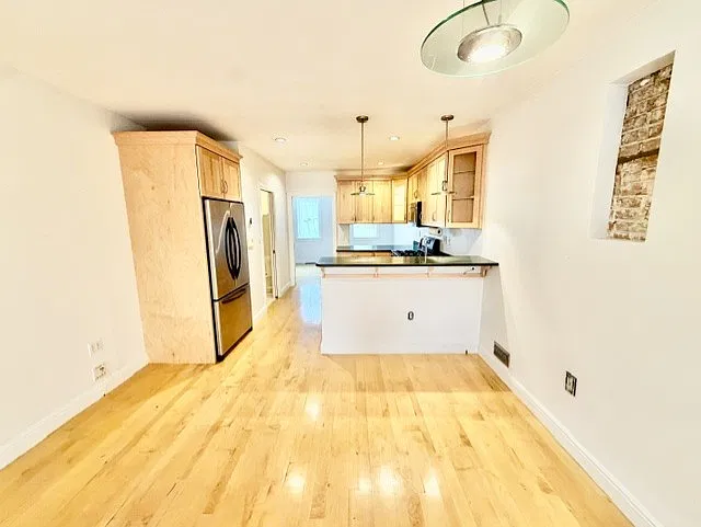 2 bed, 1116 sqft, $4,950 — Photo 3