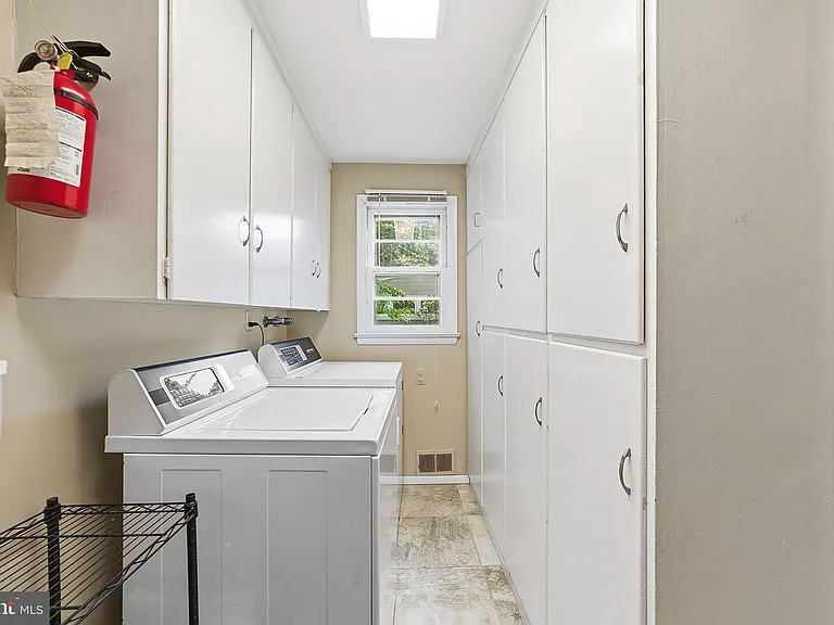 292 Glenn Ave — Photo 12