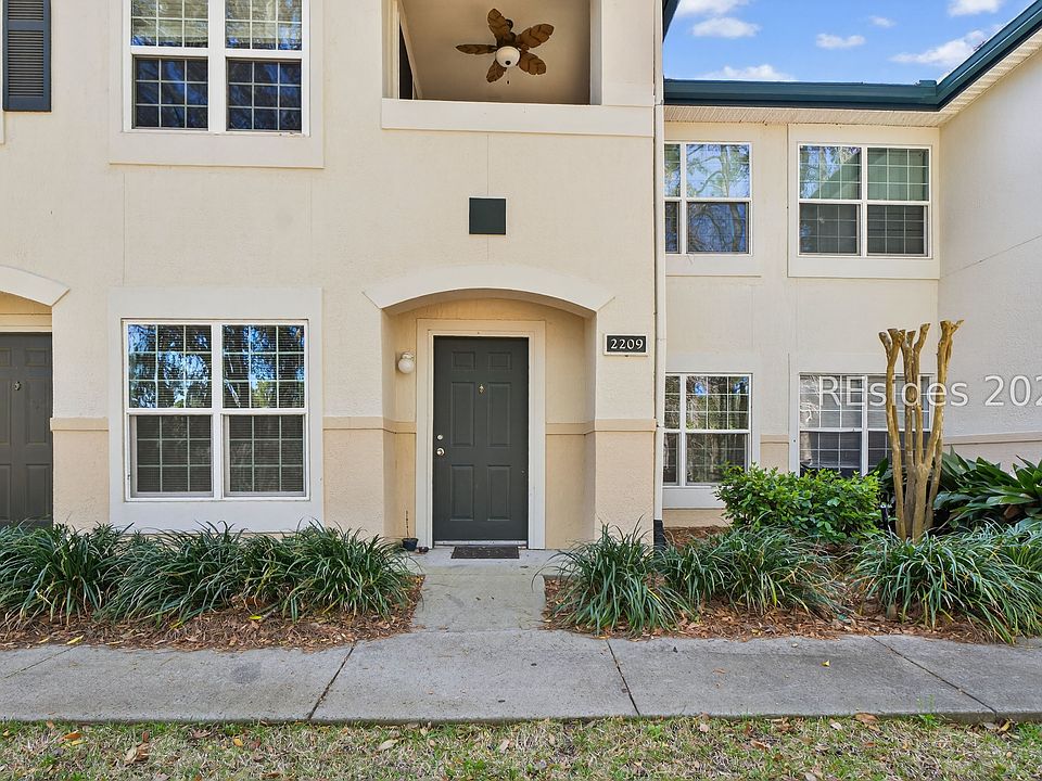 1st image of 897 Fording Island Rd APT 2209