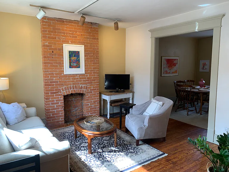 142 W 6th Ave — Photo 3