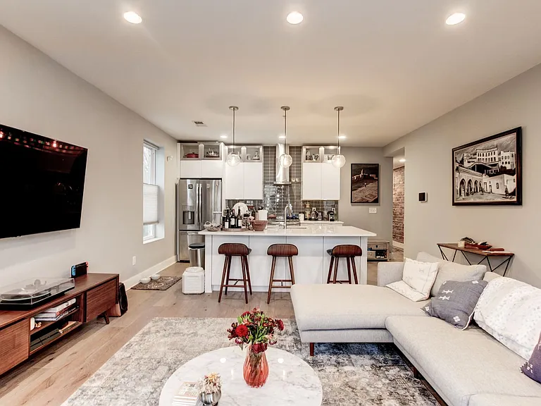 37 Todd Pl NE #3 — Photo 7