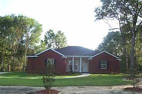 1st image of 122 Sparkleberry Blvd