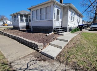 404 S McClun St, Bloomington, IL 61701