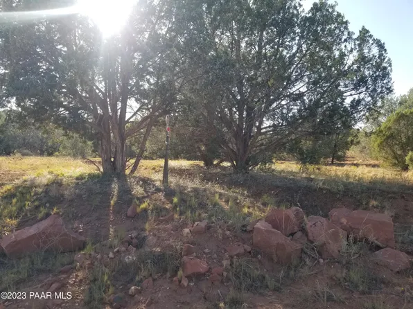 475 Caprica West Rdg, Ash Fork, AZ 86320