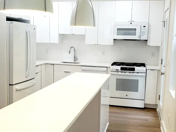 632 Boulevard E Floor 2, Weehawken, NJ 07086