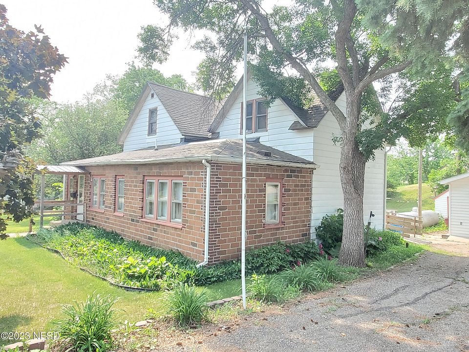 416 W Oak St, Sisseton, SD 57262 Zillow