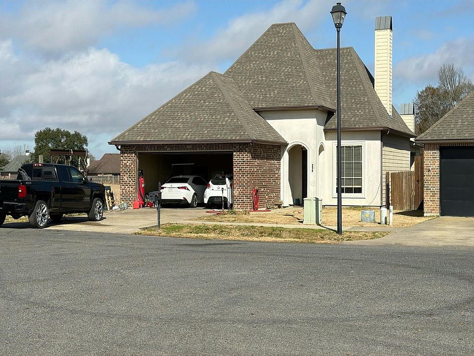 1st image of 234 Crenshaw Dr