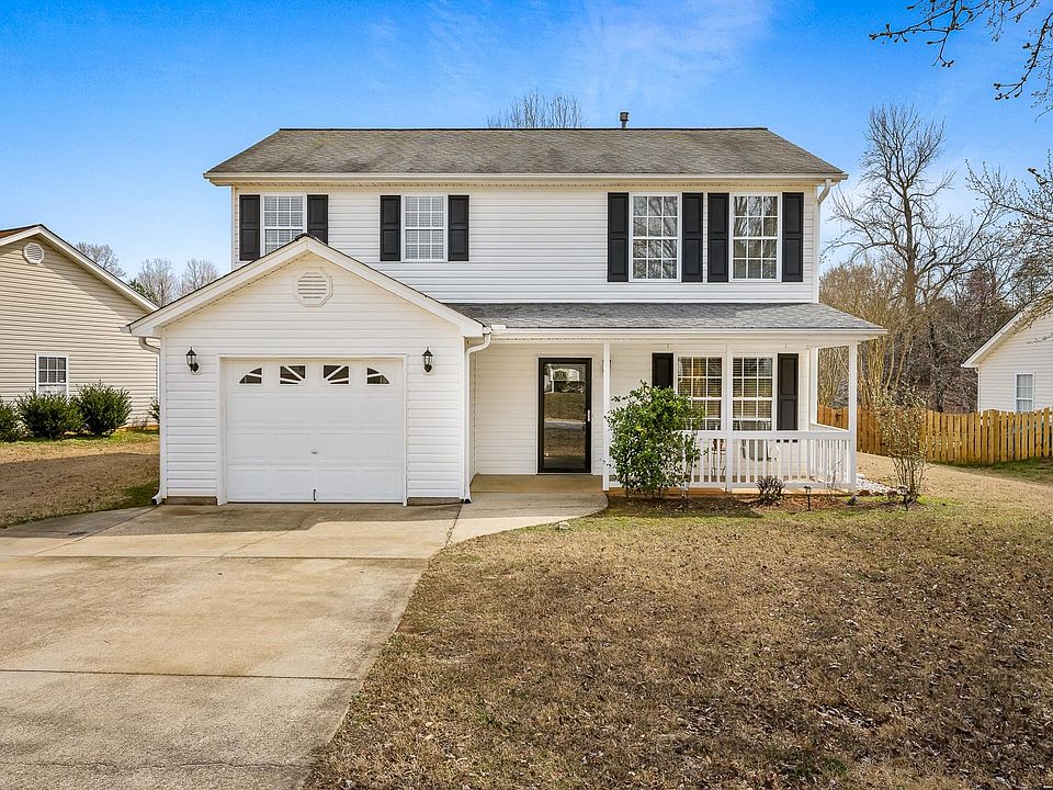 1st image of 418 Lily Pond Ln