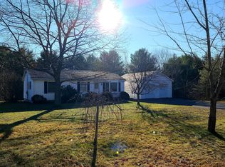 31 River Common Rd, Sabattus, ME 04280