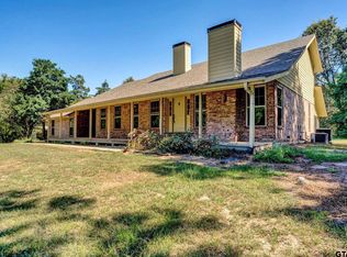 408 Quail Valley Rd, Mount Vernon, TX 75457