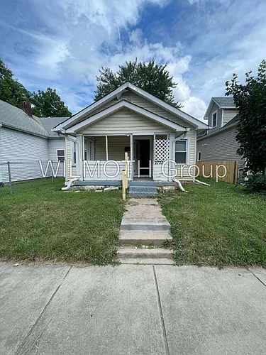 2733 N Lasalle St Photo 1