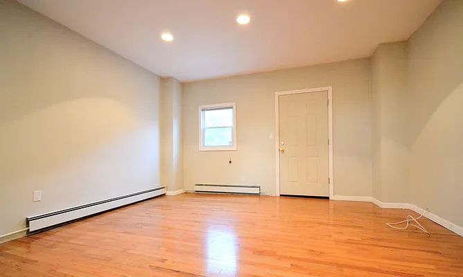 Rented by Bold New York | media 9