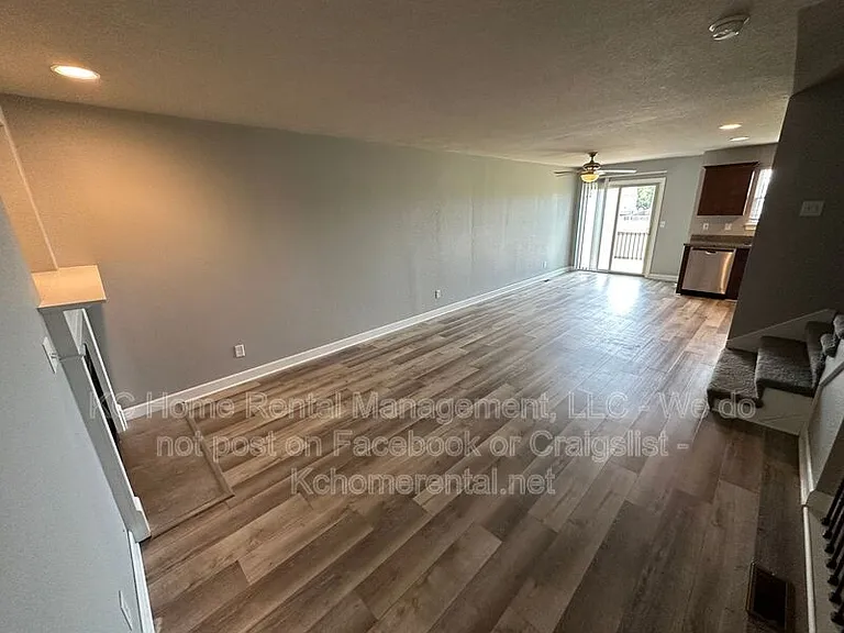 10540 Kane Dr — Photo 7