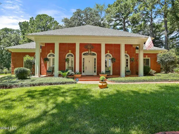 47 Avery Cir, Jackson, MS 39211