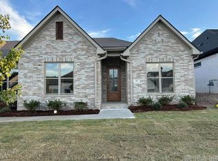 217 Edgewood Cir, Little Rock, AR 72223