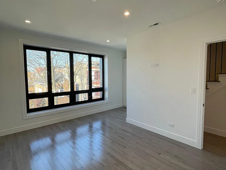 721 N Elizabeth St #3 — Photo 10
