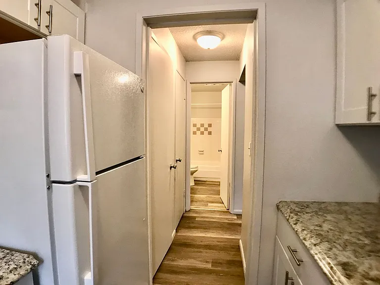 Bergen Apartments — Photo 11