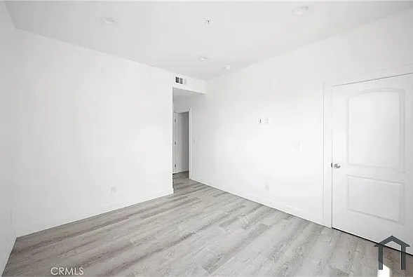 534 W Vernon Ave #1-2 — Photo 16