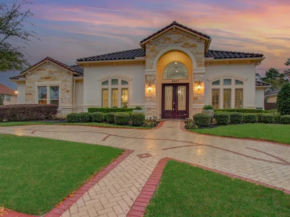 9503 Martha Springs Dr, Houston, TX 77070