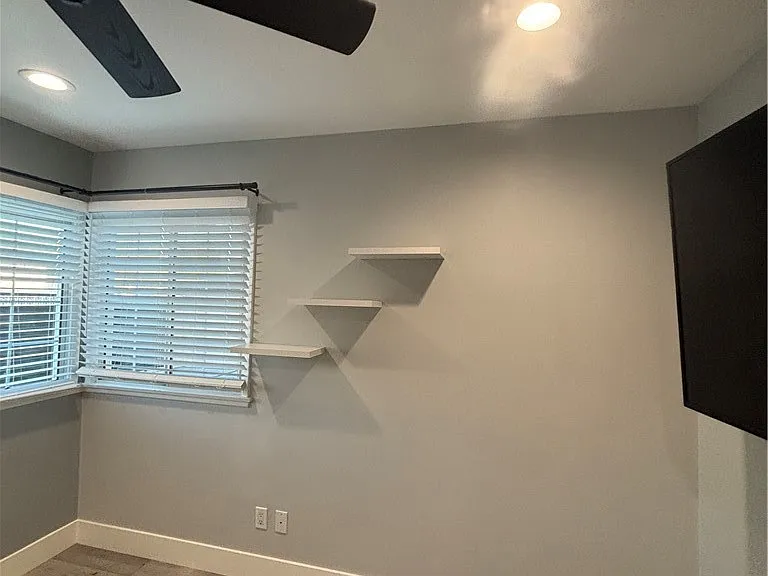 6250 Aura Ave — Photo 32