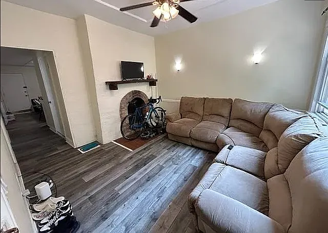 2627 N Mildred Ave #1R — Photo 13