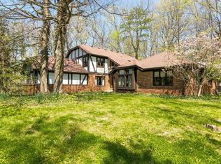 775 Pineview Dr, Zionsville, IN