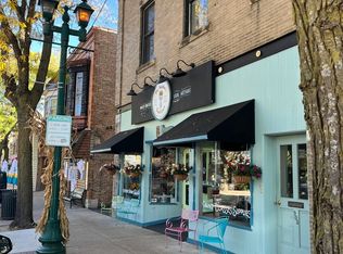 903 Main St #2, Antioch, IL 60002