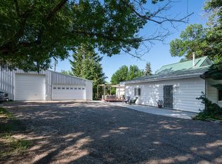 315 Highway 25 E, Center, ND 58530