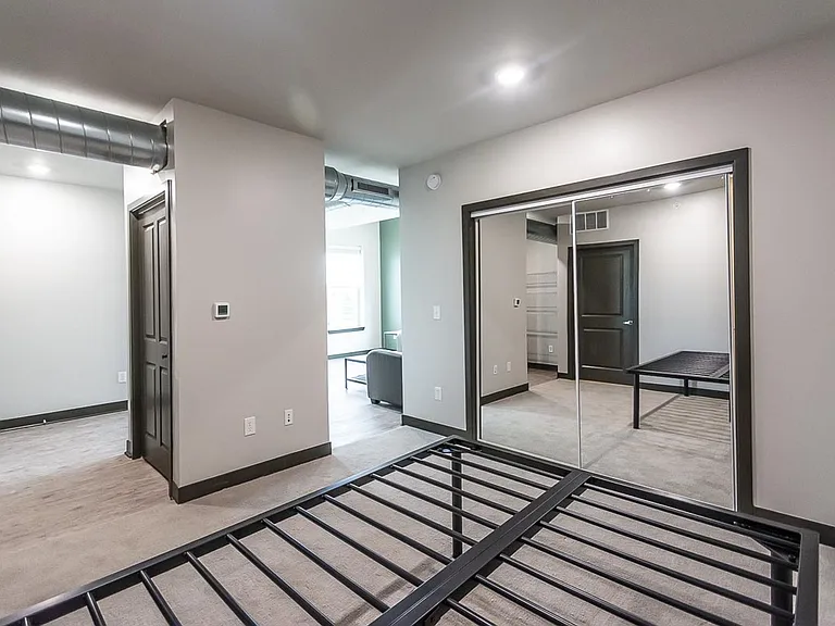 The Bentley Apartments — Photo 64