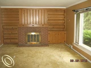 2nd image of 15102 Kinloch