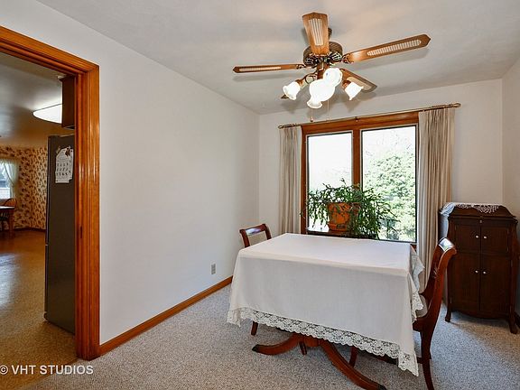 5th image of 27W208 Sunnyside Ave