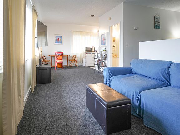 2nd image of 364 Bluefish Dr APT 204