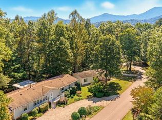 111 Westwood Dr, Franklin, NC 28734