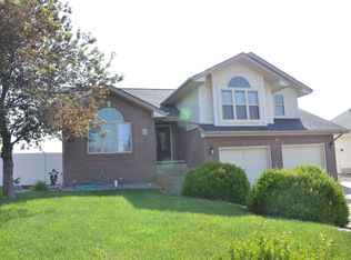 1615 Copper Creek Ct, Hays, KS 67601