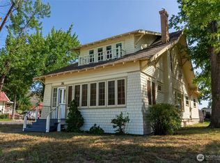 216 E 4th St, Tonasket, WA 98855