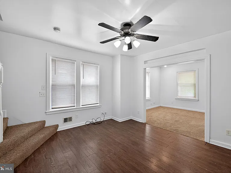 365 N Prune St — Photo 5