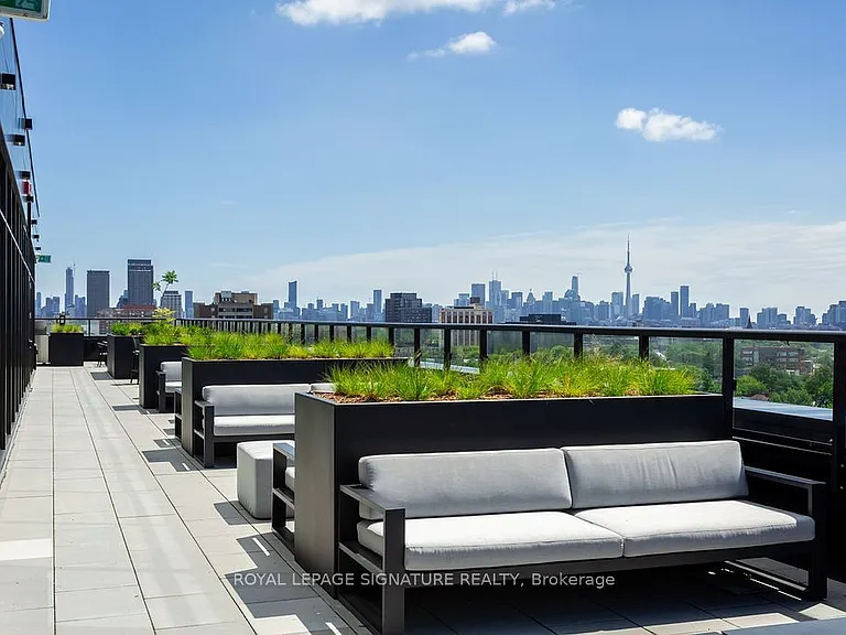 1660 Bloor St W #1204 — Photo 33