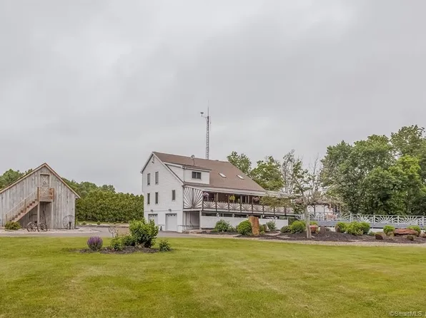 (undisclosed Address), Suffield, CT 06078