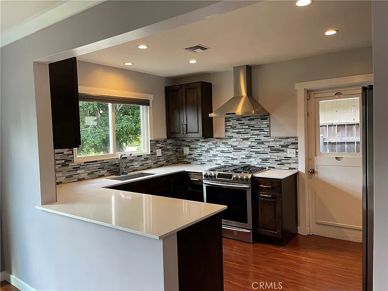 515 E Sierra Madre Blvd — Photo 9