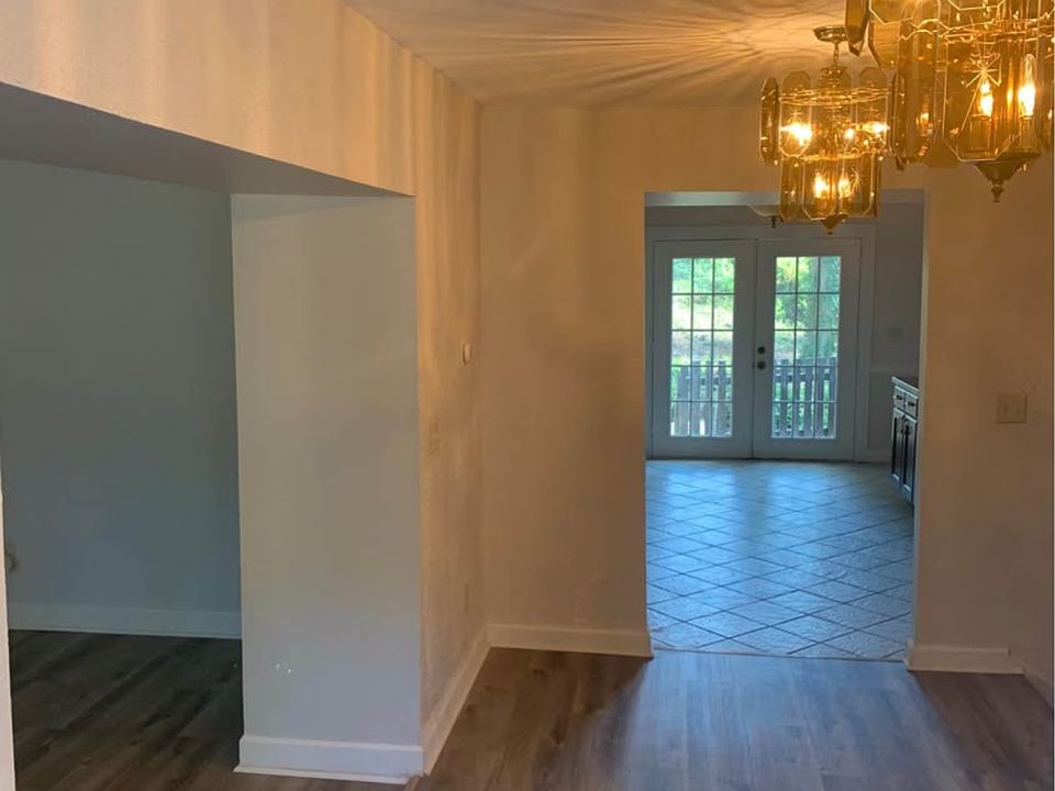 2nd image of 2427 Dellinger Cir