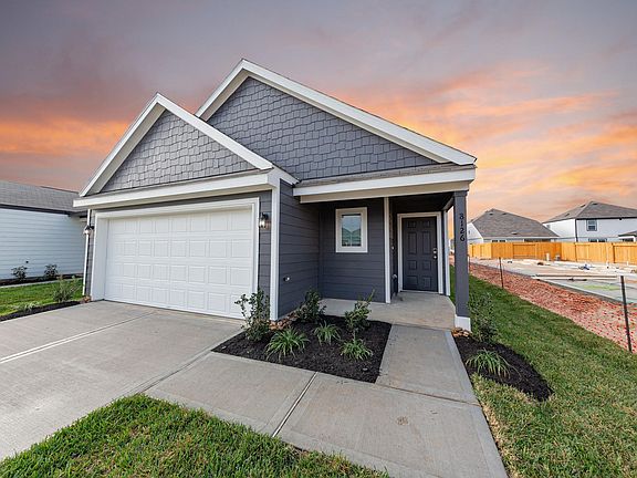 3rd image of 8126 Vanilla Orchid Dr
