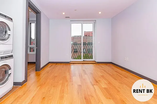 Rented by RENTBK LLC | media 4